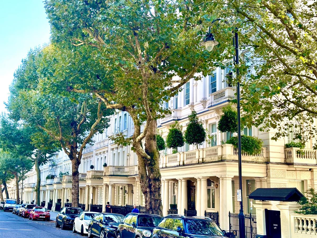 11 Queen's Gate, London, SW7