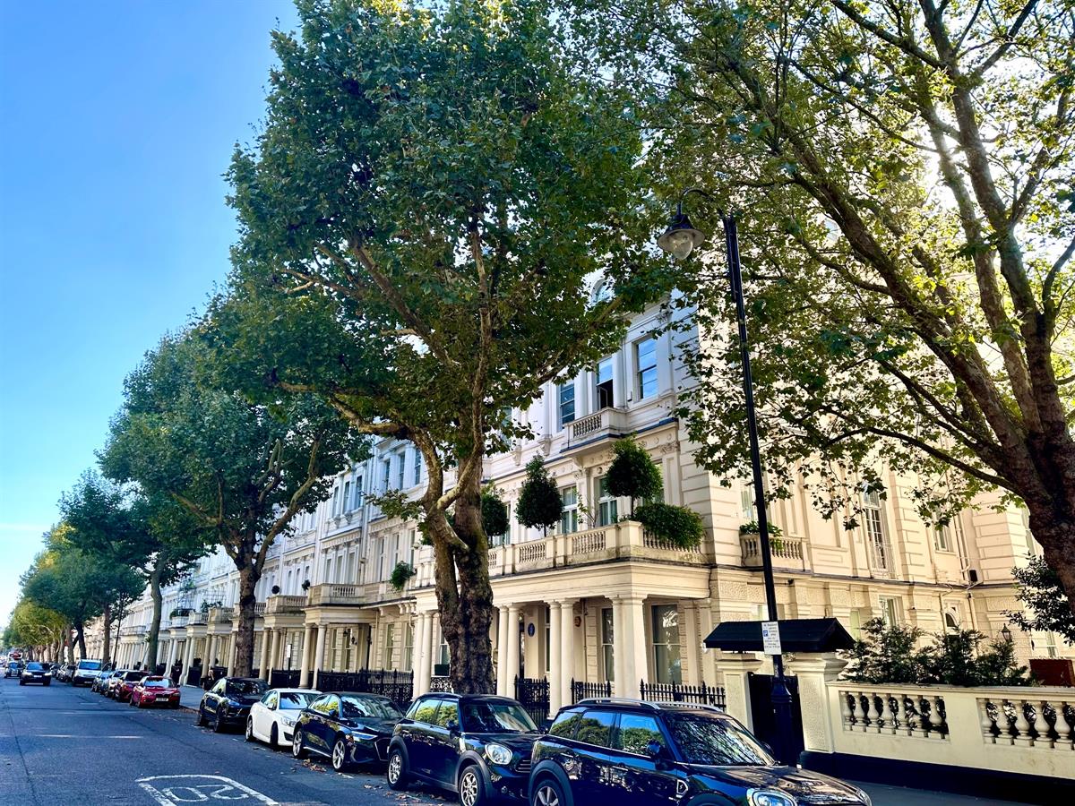 11 Queen's Gate, London, SW7