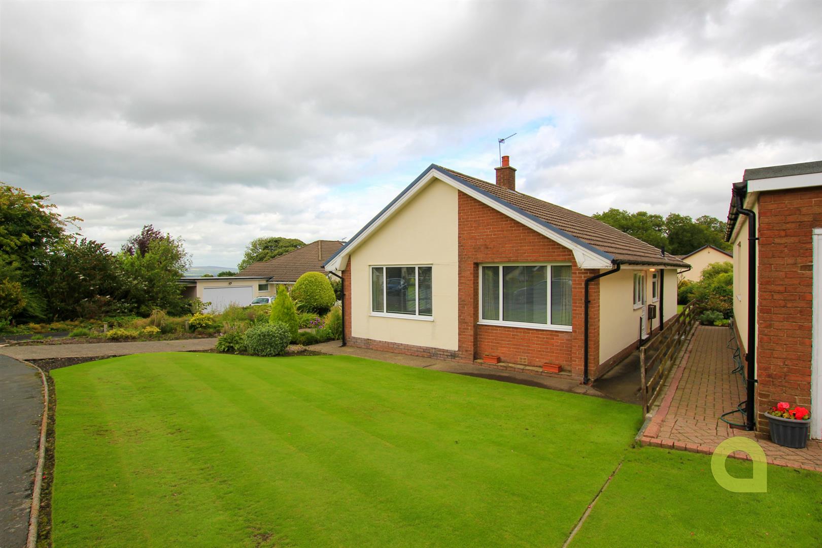 Property in The Hazels, Wilpshire, Blackburn, Lancashire, BB1 9HZ