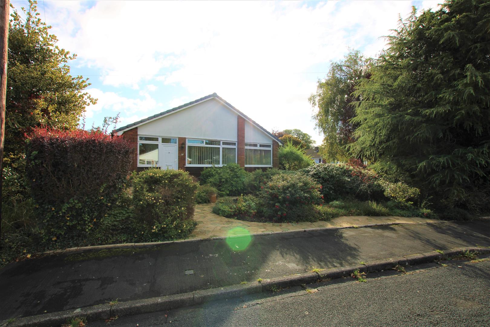 Property in Abbots Croft, Whalley, Clitheroe, Lancashire, BB7 9RR