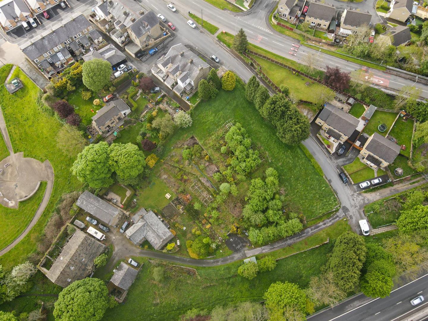 Property in Clitheroe Road, Brierfield, Nelson, Lancashire, BB9 5QH