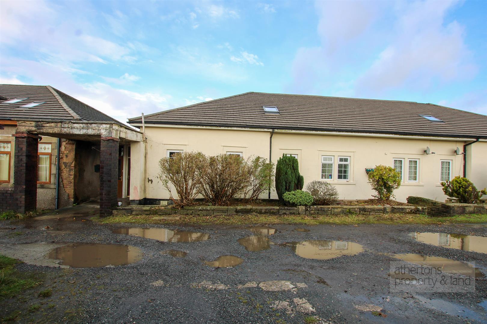 Property in Crown Point Road, Burnley, Lancashire, BB11 3RT