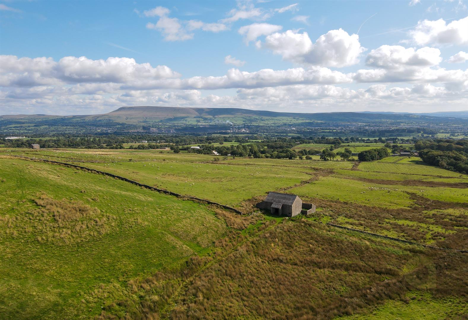 Property in Slaidburn Road, Waddington, Clitheroe, BB7 3JJ