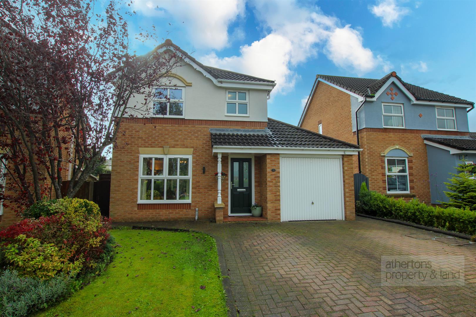 Property in Simmons Way, Clayton Le Moors, Accrington, BB5 5WW