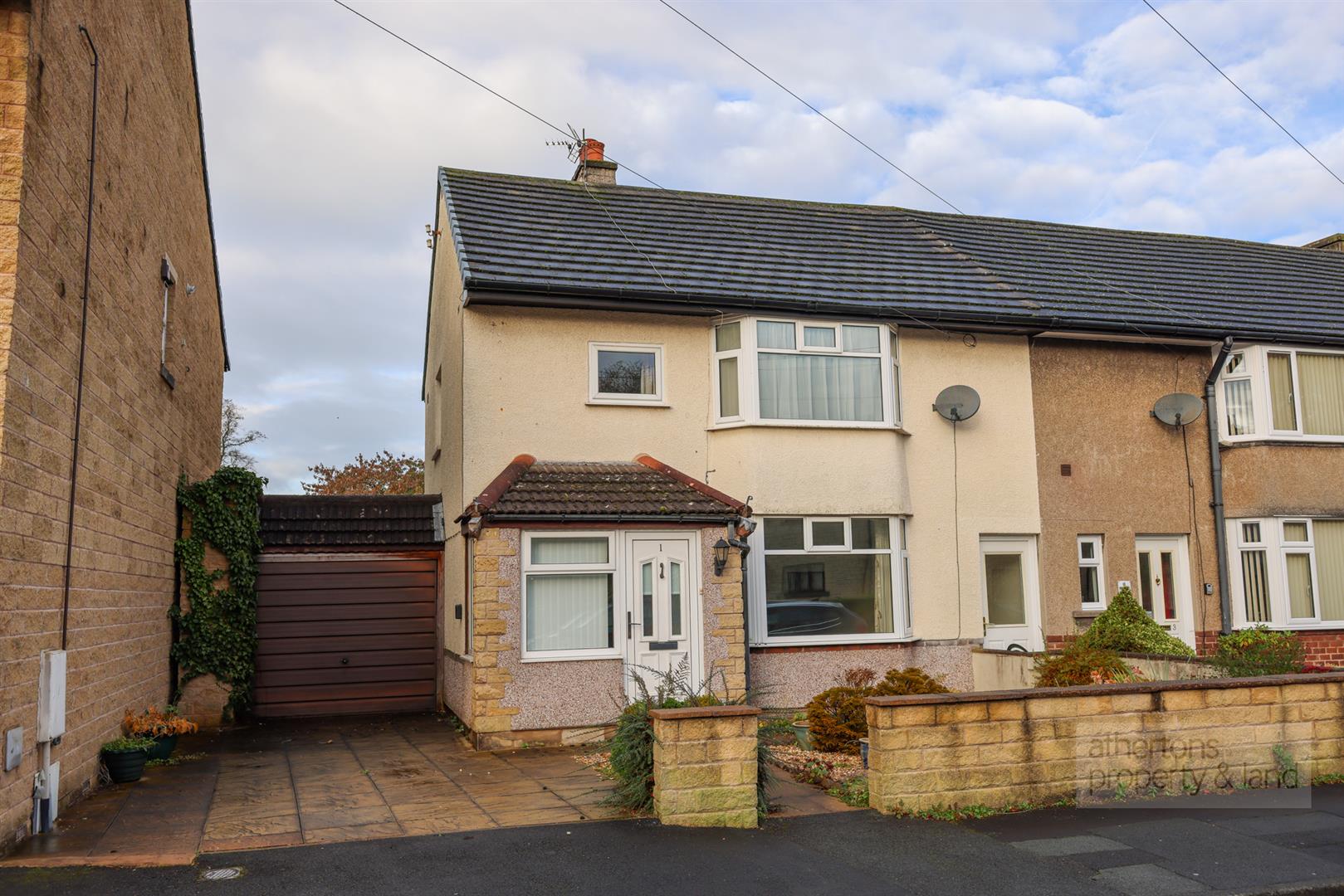 Property in Manor Road, Whalley, Clitheroe, BB7 9TE