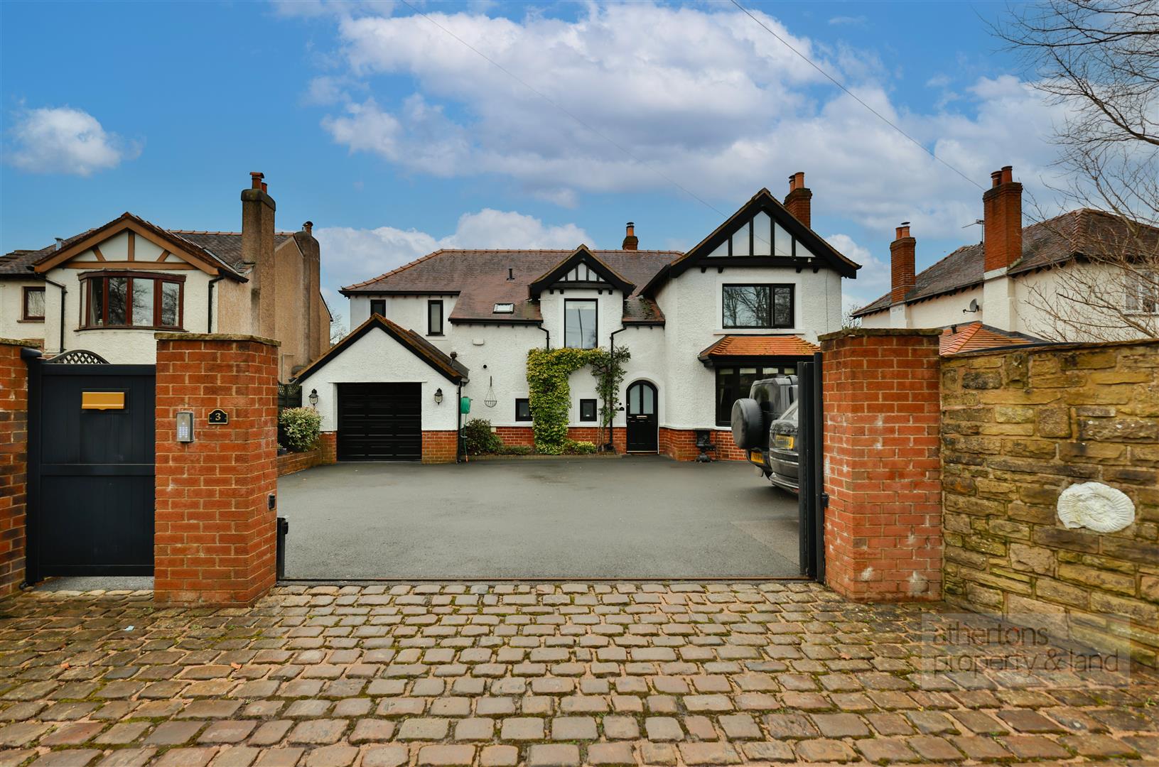 Property in Mitton Road, Whalley, Clitheroe, BB7 9RX