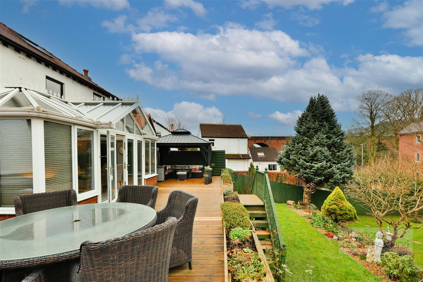 Property in Mitton Road, Whalley, Clitheroe, BB7 9RX