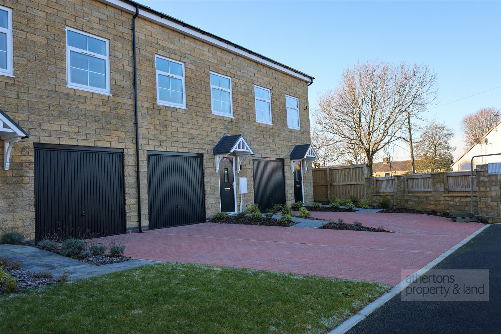 Property in Melbourne Gardens, Rosegrove Lane, Burnley, BB12 6EU