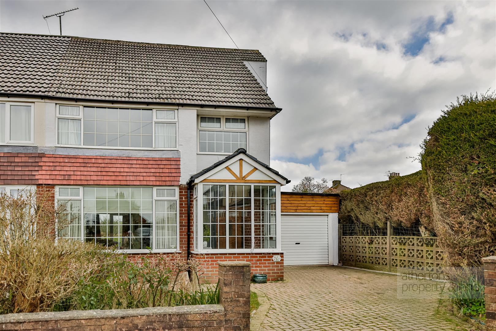 Lyndale Close, Blackburn, BB1 9LX