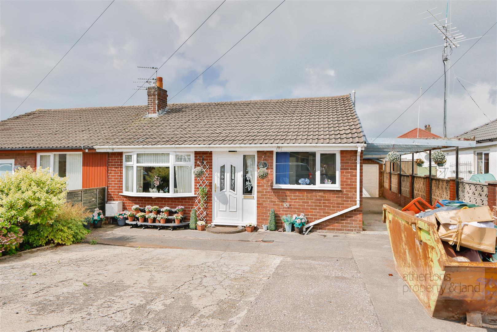 Property in Kemple View, Clitheroe, BB7 2QD